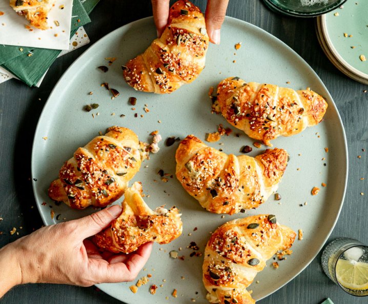 sajtos-baconös croissant