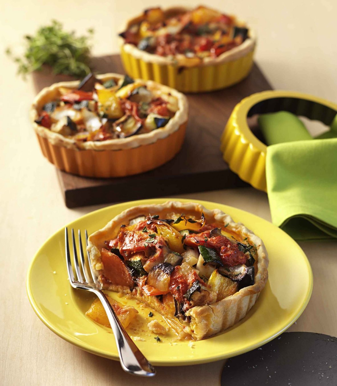 Pikáns sütemény ratatouille töltelékkel