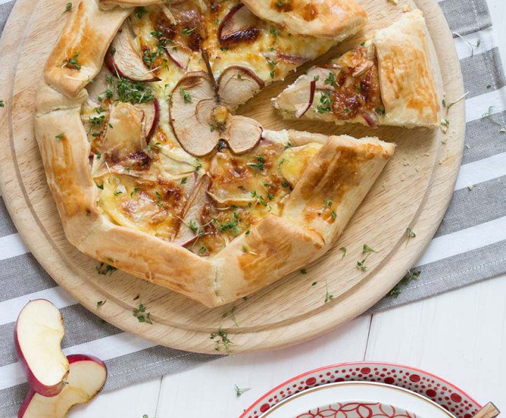 Camembert galette almával