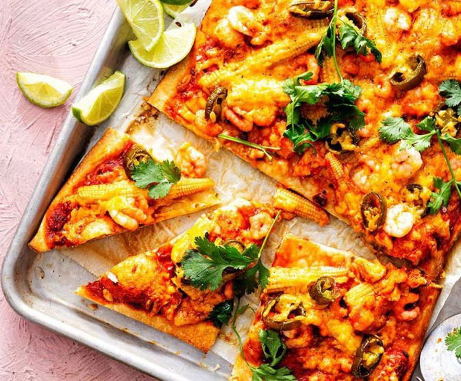 garnélás-cheddar sajtos pizza
