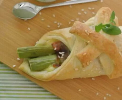 asperge bladerdeegpakketjes