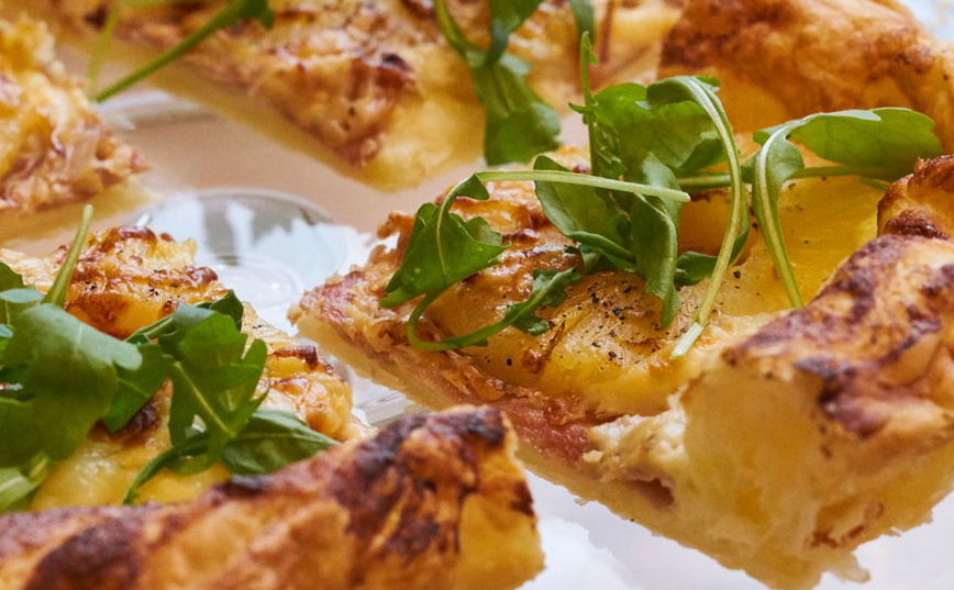 Recept: Hartige plaattaart Hawaii - voor een schaal vol bladerdeeghapjes - Tante Fanny