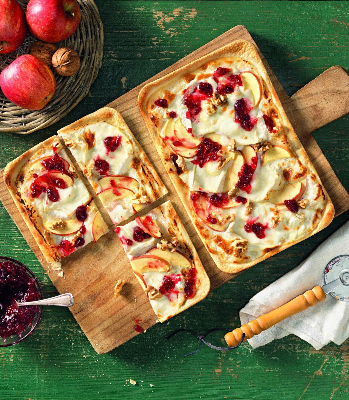 Recept: flammkuchen met geitenkaas camembert en appel - Tante Fanny